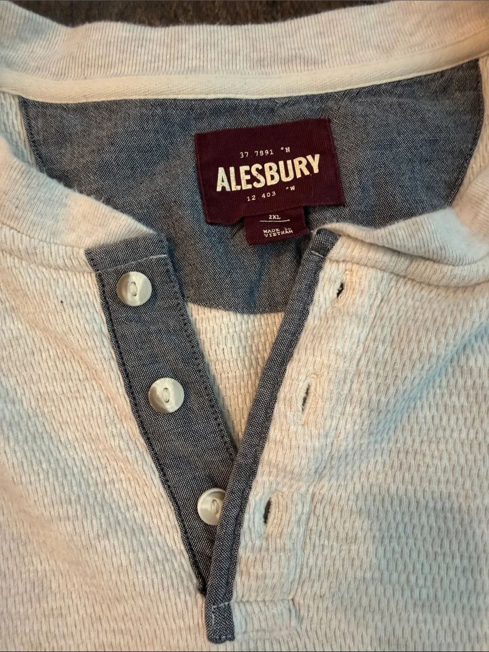2 Men's Cream & Green Henley Sweater